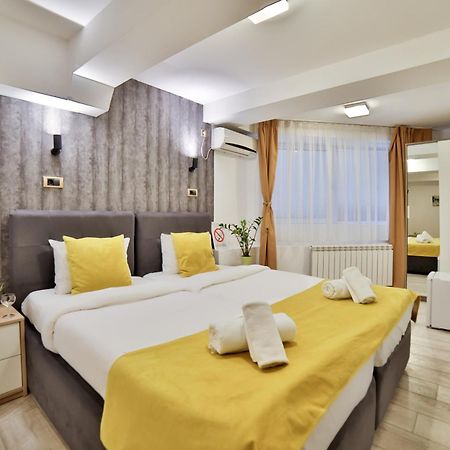 Garni House 46 Plus Belgrado Esterno foto