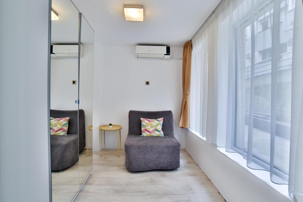Garni House 46 Plus Belgrado Esterno foto