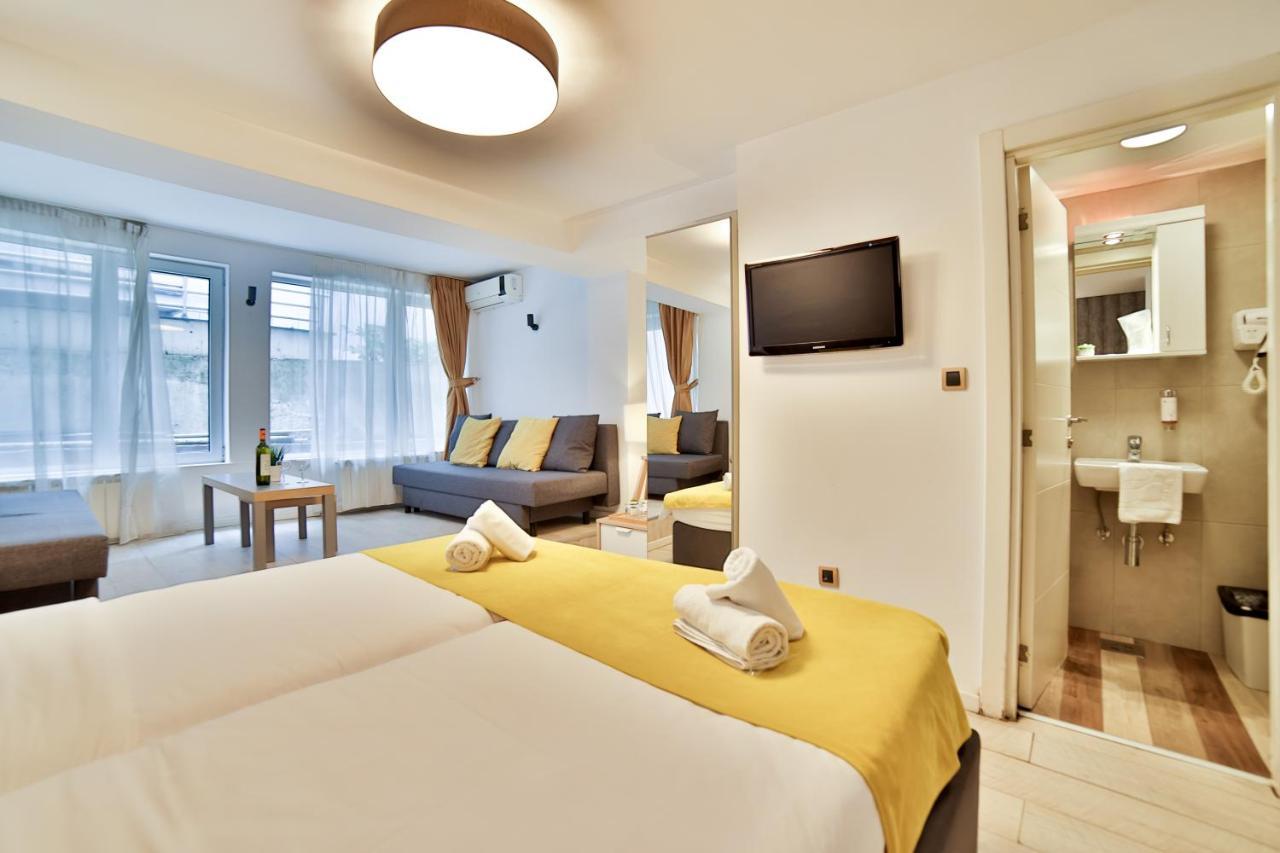 Garni House 46 Plus Belgrado Esterno foto