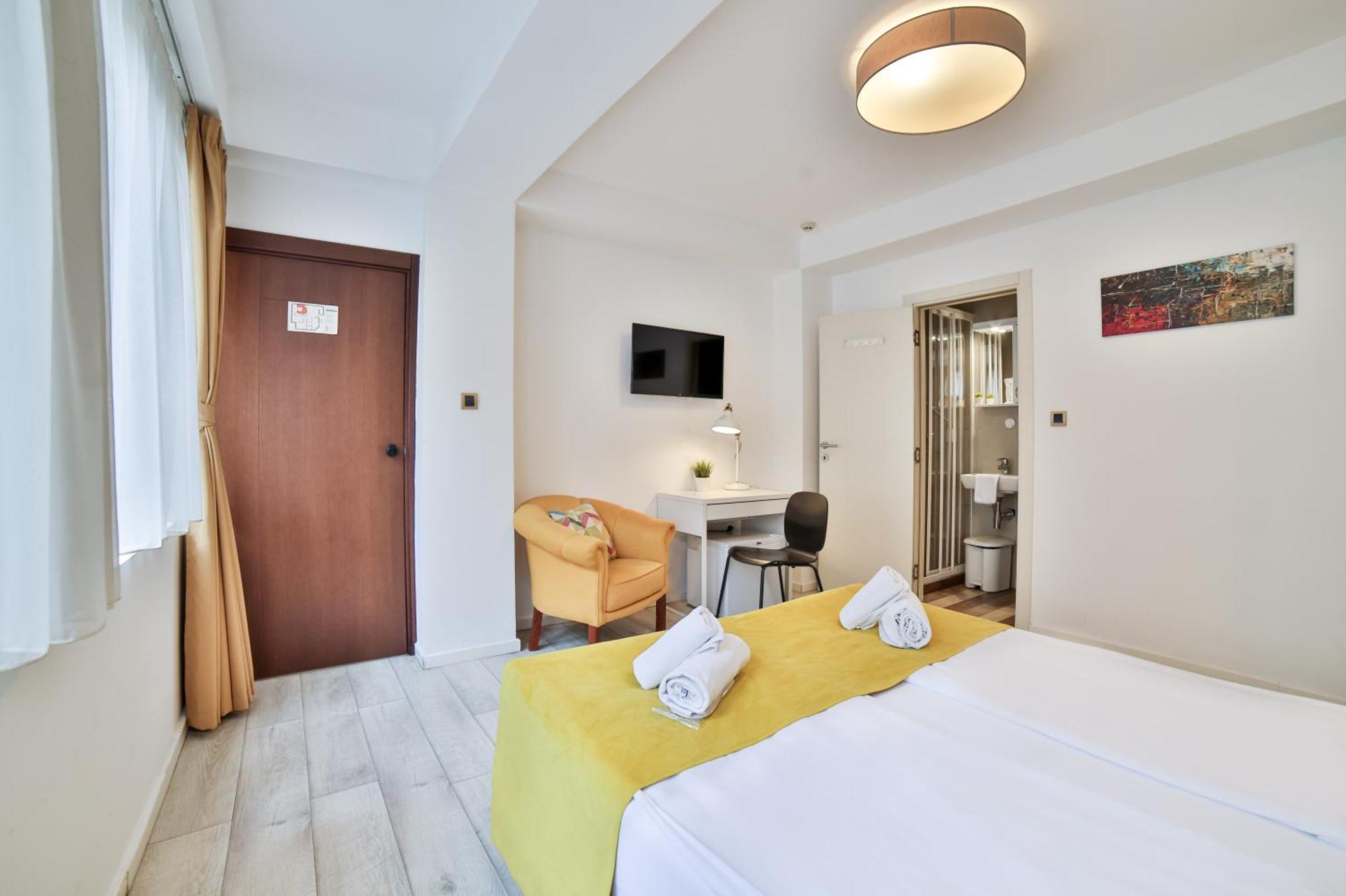 Garni House 46 Plus Belgrado Esterno foto
